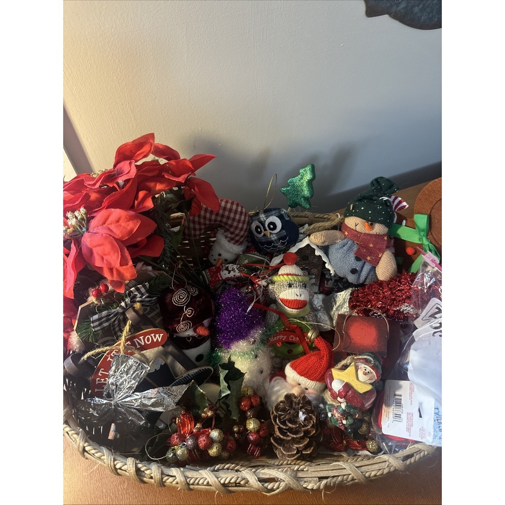 Christmas Craft Accents, Picks, Ornaments, Bells, Pine Cones For Crafts And Deco